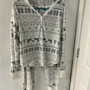 Sonoma Gray and White Patterned Pajama Set